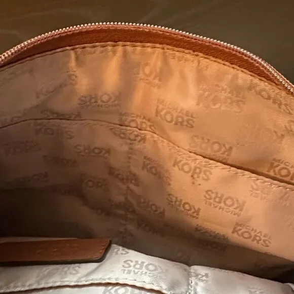 Michael Kors Tan Leather Shoulder Bag with Tassel Adjustable strap - Picture 6 of 9